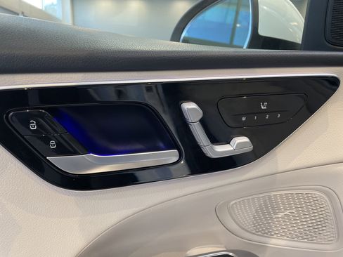 Used 2023 Mercedes-Benz C 300 4MATIC Sedan image 15