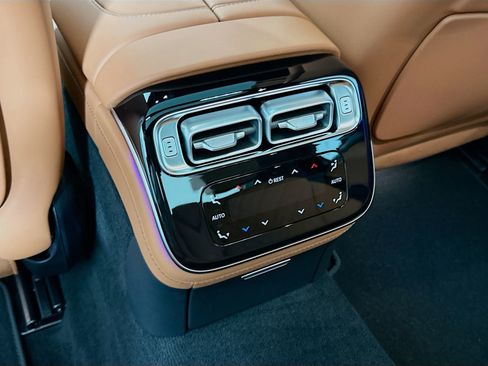 New 2026 Mercedes-Benz S 580 4MATIC Sedan image 28