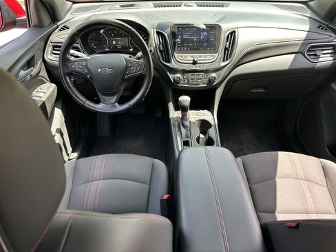 Used 2022 Chevrolet Equinox RS w/ Infotainment Package image 23