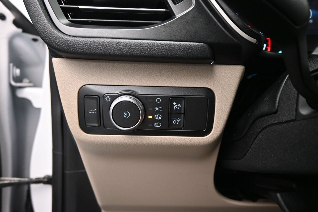 Used 2020 Ford Escape SEL FWD image 13