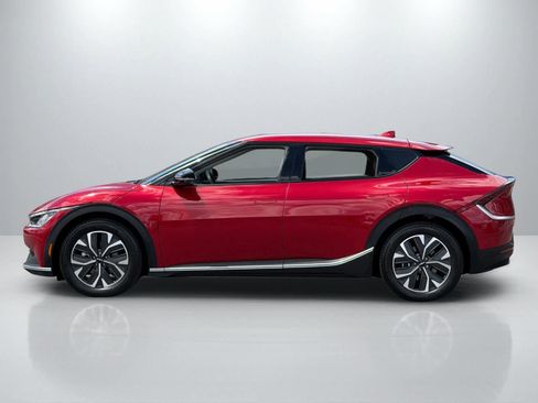 Used 2024 Kia EV6 Light RWD image 2