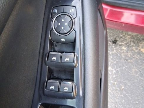 Used 2019 Ford Edge SEL w/ Equipment Group 201A image 9