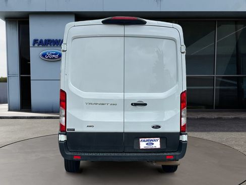 Used 2023 Ford Transit 250 Medium Roof AWD image 7