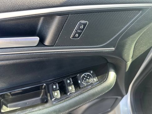 Used 2017 Ford Edge SEL w/ Equipment Group 201A AWD/4WD image 20