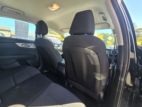 Used 2023 Kia Forte LXS image 15