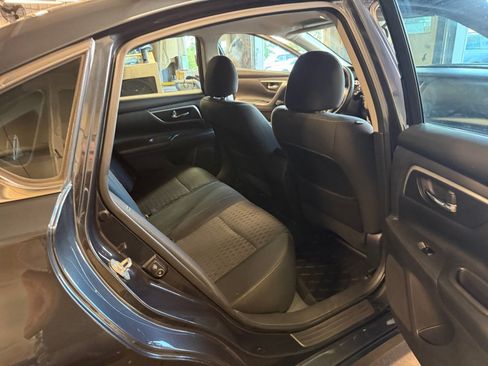 Used 2017 Nissan Altima 2.5 SV FWD image 33
