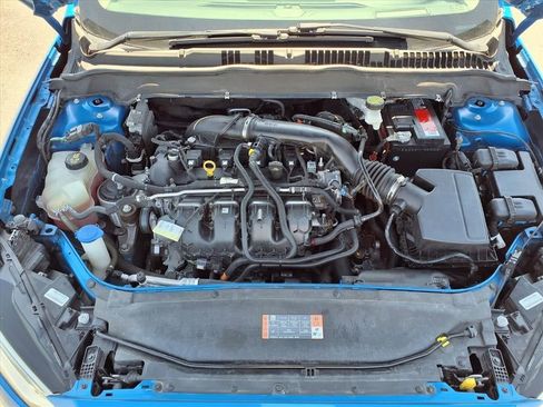 Used 2020 Ford Fusion Titanium image 33