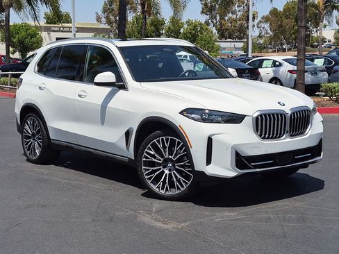 Used 2024 BMW X5 sDrive40i w/ Parking Assistance Package RWD image 2