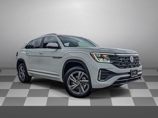 Used 2024 Volkswagen Atlas Cross Sport SEL R-Line AWD/4WD video 1