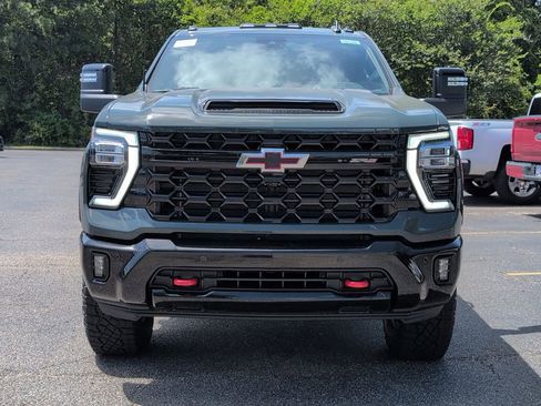 New 2026 Chevrolet Silverado 2500 ZR2 image 9