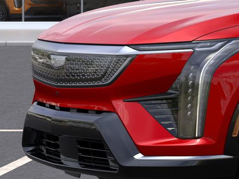 New 2025 Cadillac Optiq Sport 1 image 13