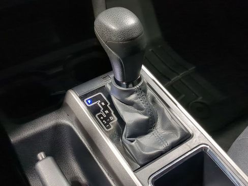 Used 2019 Toyota Tacoma SR5 image 37