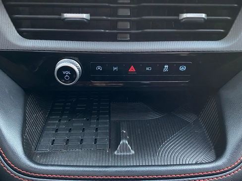 Certified 2025 Ford Explorer ST image 34