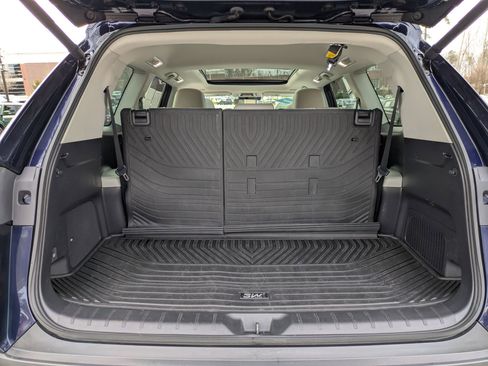 Used 2025 Toyota Grand Highlander AWD Hybrid image 33