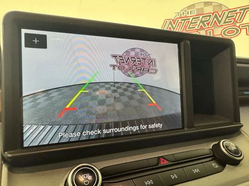 Used 2022 Ford Maverick Lariat FWD image 18