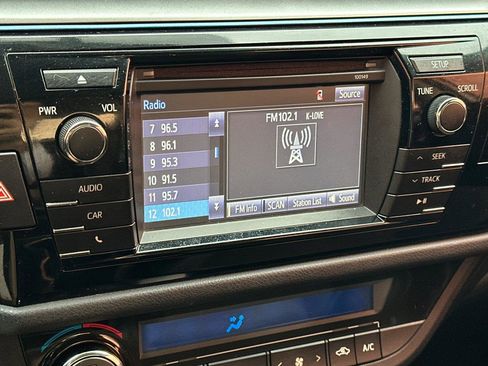 Used 2014 Toyota Corolla S image 18