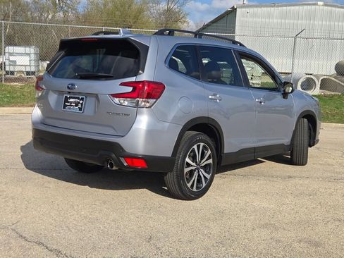 Certified 2023 Subaru Forester Limited AWD/4WD image 11