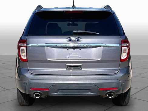 Used 2014 Ford Explorer XLT w/ Equipment Group 202A FWD image 5
