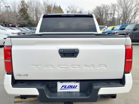 Used 2024 Toyota Tacoma SR5 image 17