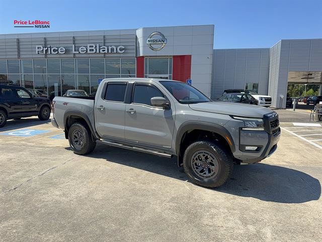 Used 2026 Nissan Frontier PRO-4X w/ Pro-4x Convenience Package AWD/4WD image 2