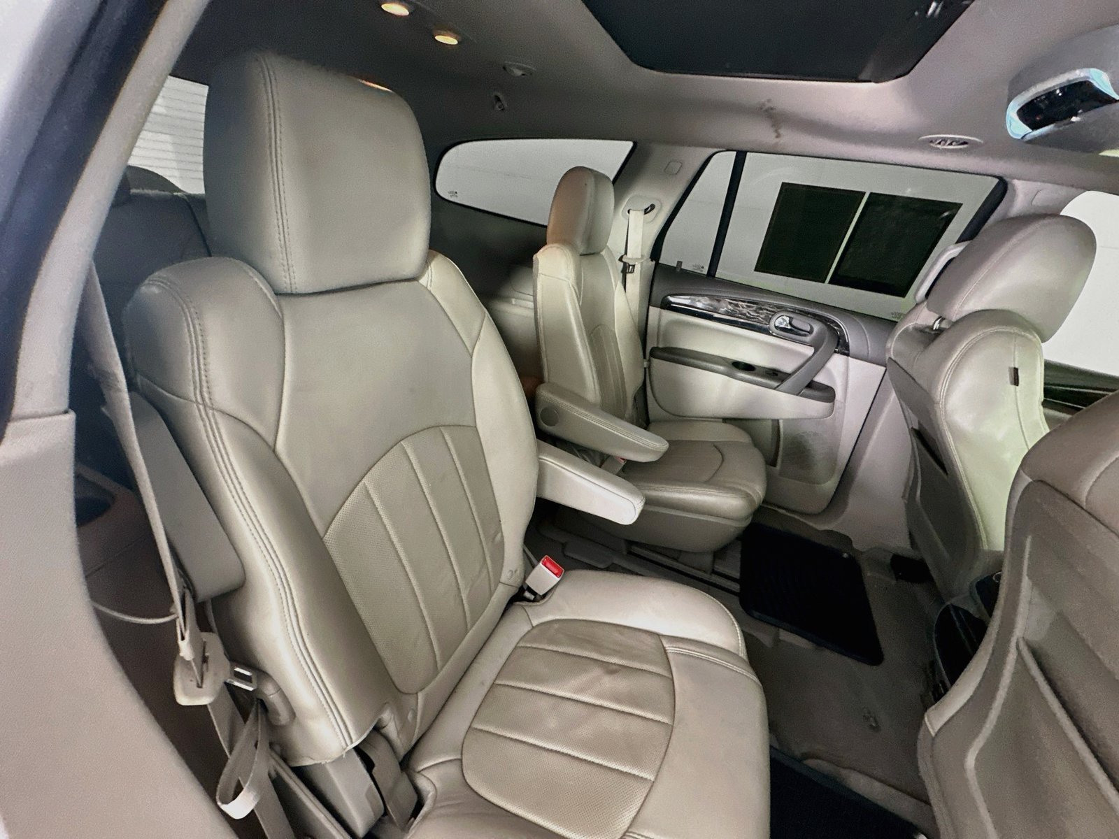Used 2014 Buick Enclave Leather FWD image 29