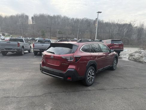 Used 2024 Subaru Outback Premium w/ Popular Package #1A image 2