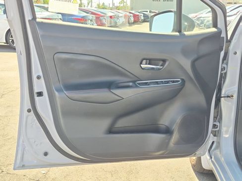 Certified 2025 Nissan Versa SR w/ Trunk Package FWD image 12