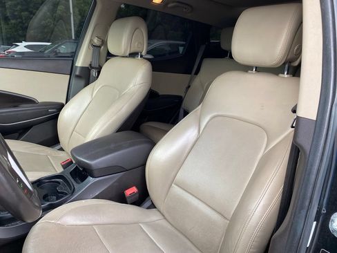 Used 2017 Hyundai Santa Fe Sport w/ 2.4L Tech Package 04 FWD image 11