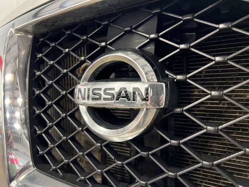 Used 2017 Nissan NV 3500 SV RWD image 31