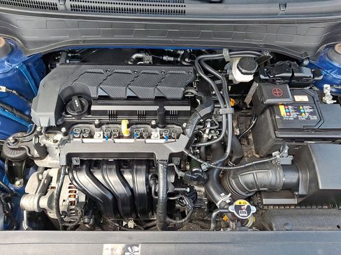 Certified 2023 Hyundai Venue SEL w/ Cargo Package FWD image 28