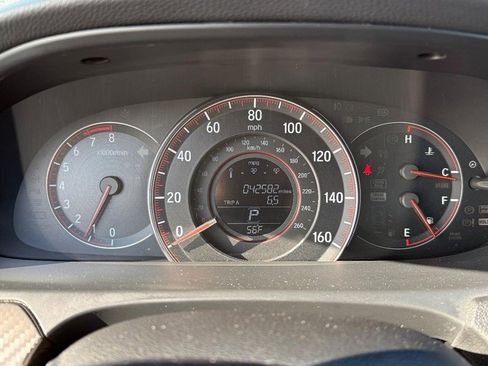 Used 2017 Honda Accord Sport image 19