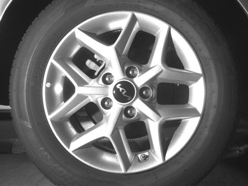 Used 2025 Kia Soul LX w/ LX Technology Package FWD image 15