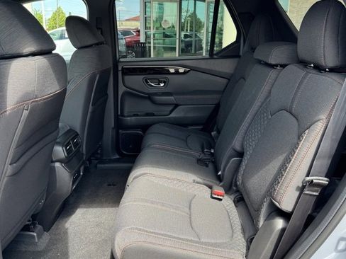 New 2025 Honda Pilot Sport image 10