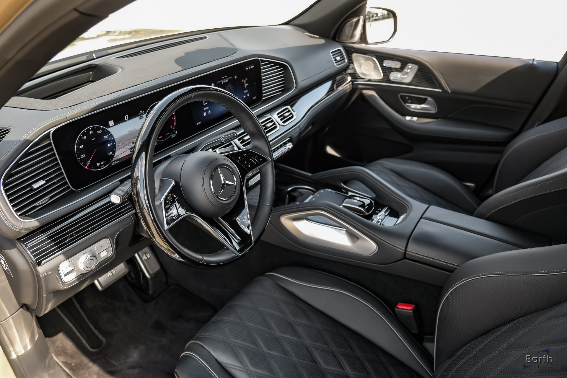 Used 2024 Mercedes-Benz Maybach GLS 600 4MATIC image 3