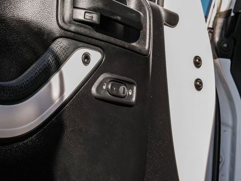 Used 2015 Jeep Wrangler Unlimited Sahara w/ Quick Order Package 24X image 41