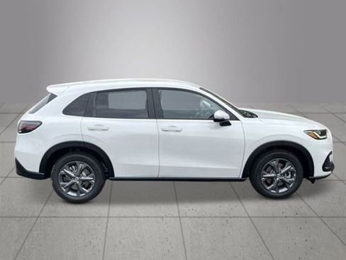 New 2026 Honda HR-V LX image 6