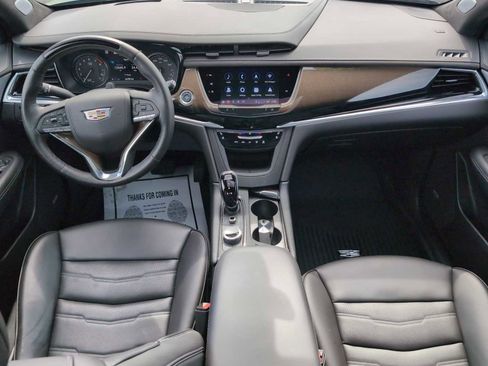 Used 2025 Cadillac XT6 Premium Luxury w/ Platinum Package AWD/4WD image 31