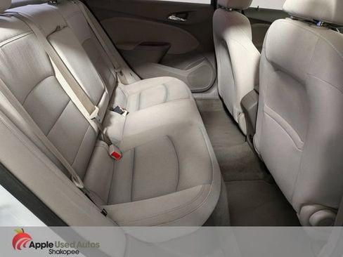 Used 2018 Chevrolet Cruze LT w/ Convenience Package FWD image 33