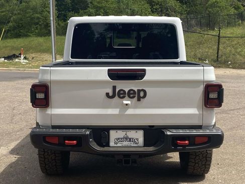 New 2026 Jeep Gladiator Rubicon w/ Steel Power Dome Hood Package AWD/4WD image 6