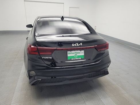 Used 2022 Kia Forte LXS w/ LXS Technology Package image 6