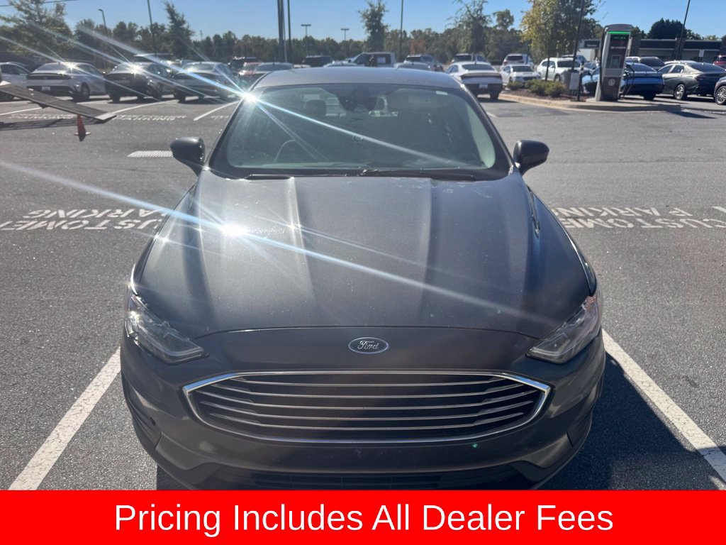 Used 2020 Ford Fusion SE FWD image 1