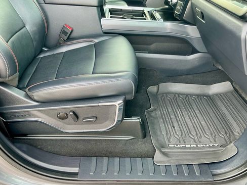 Used 2024 Ford F350 Lariat w/ FX4 Off-Road Package image 23