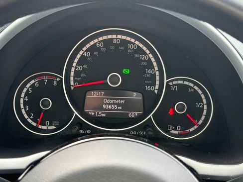 Used 2014 Volkswagen Beetle R-Line image 22