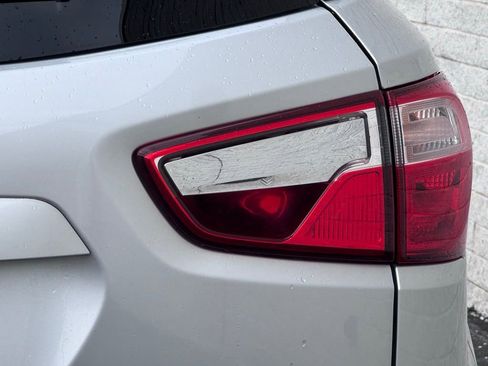 Certified 2020 Ford EcoSport SE w/ SE Convenience Package image 12