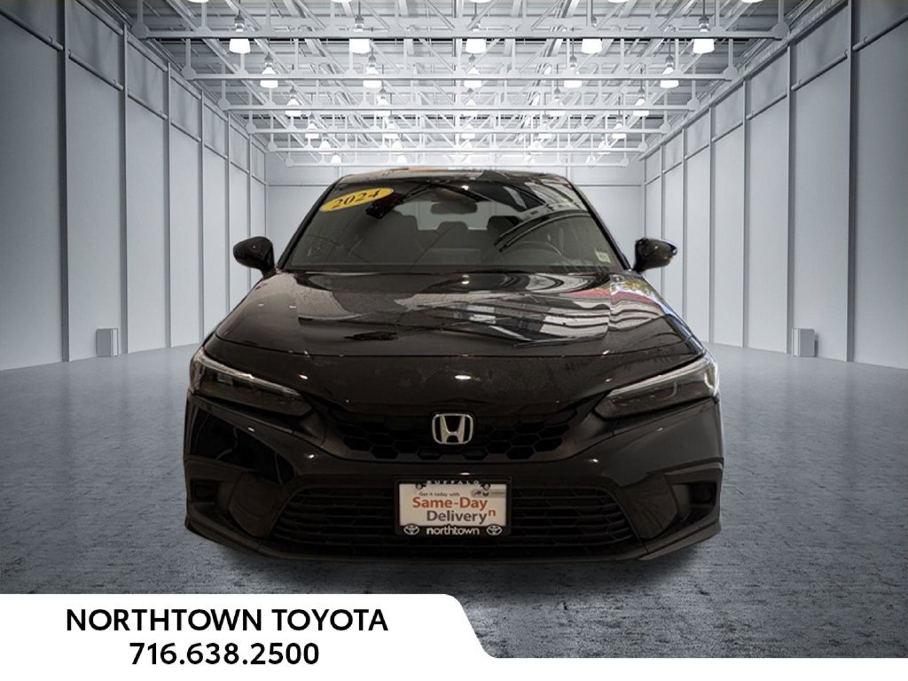 Used 2024 Honda Civic Sport image 2