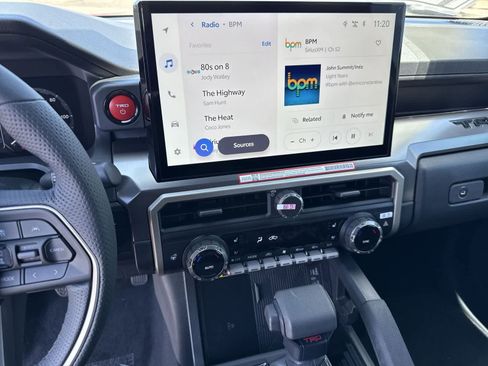 Used 2025 Toyota Tacoma TRD Off-Road w/ TRD Off Road Premium Package image 20