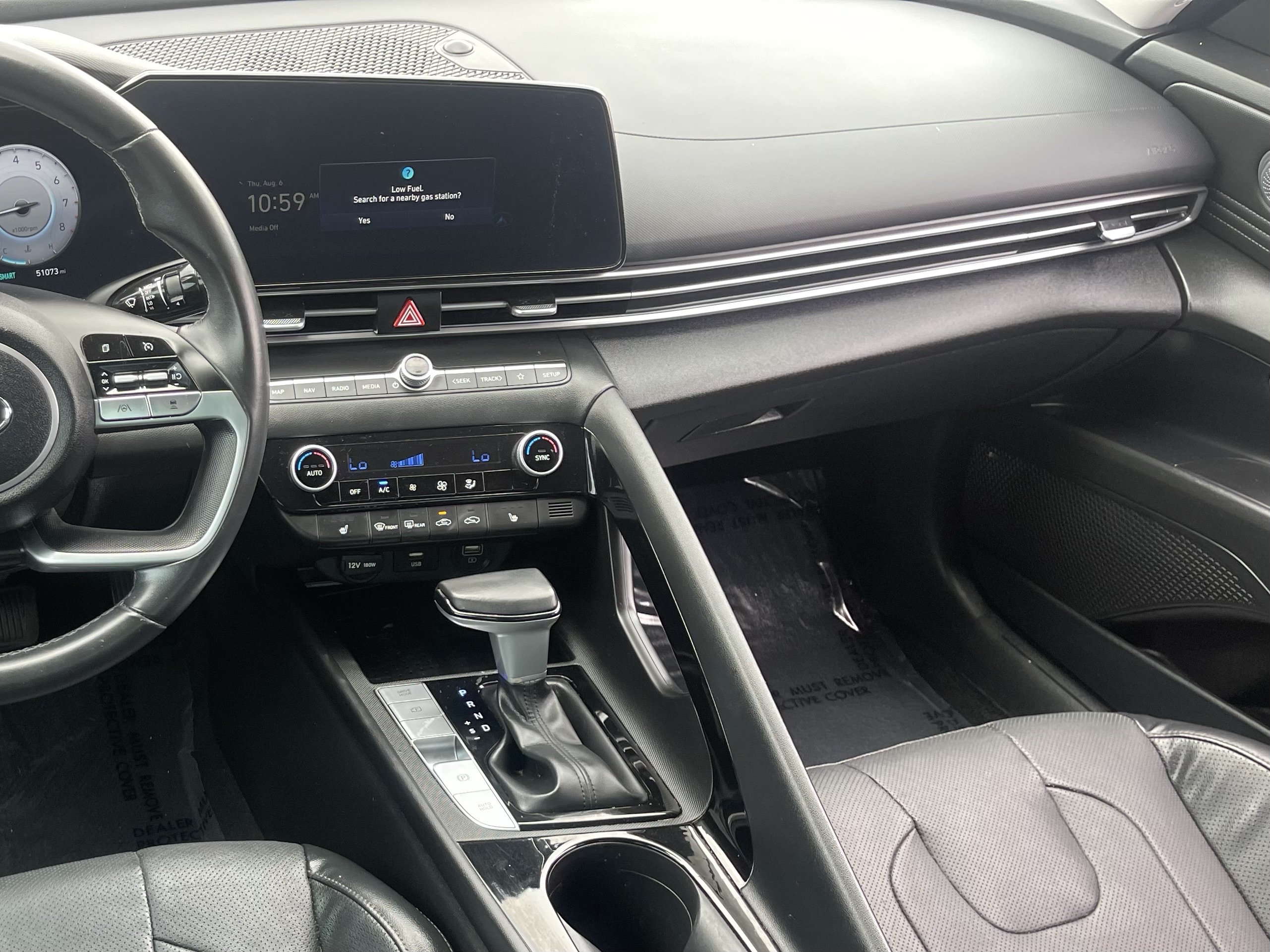Used 2023 Hyundai Elantra Limited w/ Preferred Accessory Package FWD image 13