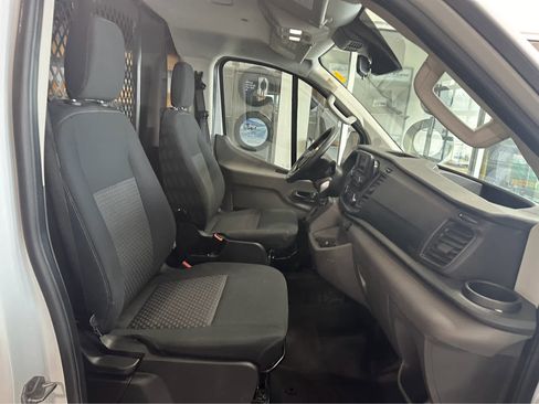 Used 2024 Ford Transit 250 Low Roof w/ Exterior Upgrade Package image 29