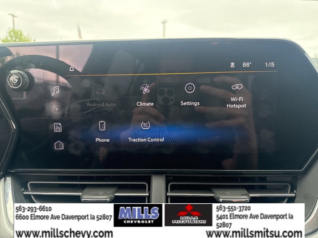 Used 2025 Chevrolet Trax LT w/ LT Convenience Package FWD image 16