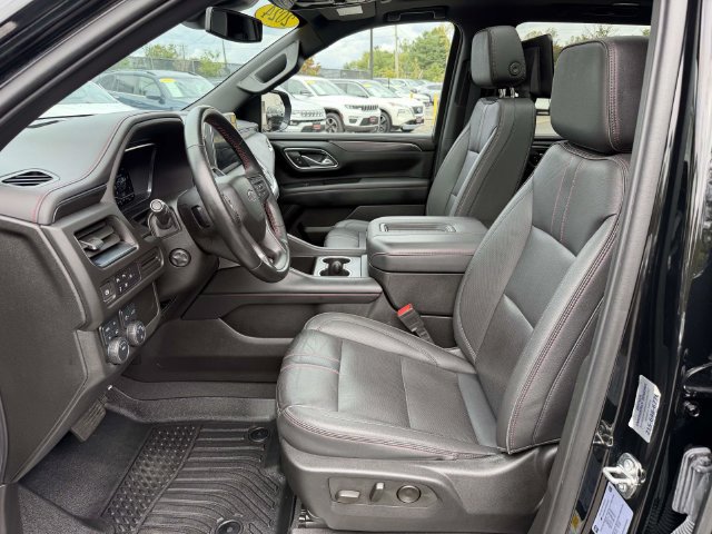 Used 2024 Chevrolet Tahoe RST w/ Luxury Package AWD/4WD image 16